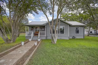 1401 Hill Street, Bastrop, TX 78602 - Photo 1