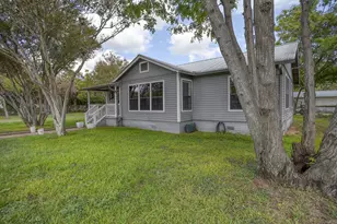 1401 Hill St, Bastrop, TX 78602 - Photo 3