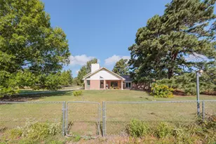 161 Co Rd 441, Thorndale, TX 76577 - Photo 17