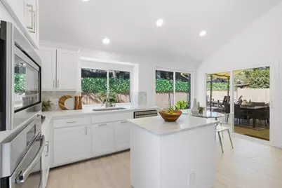 10902 Wareham Court, Austin, TX 78739 - Photo 13