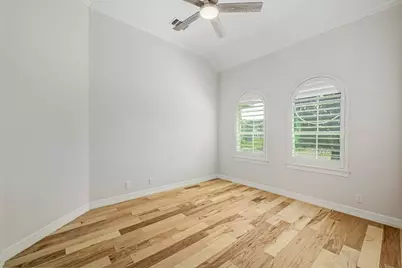 501 Flamingo Boulevard, Lakeway, TX 78734 - Photo 9