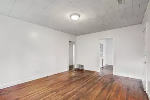 1403 Burns Blvd, Taylor, TX 76574 - Photo 3