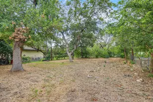 1403 Burns Blvd, Taylor, TX 76574 - Photo 27