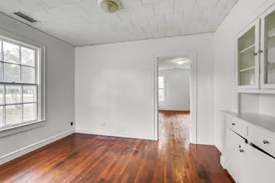 1403 Burns Boulevard, Taylor, TX 76574 - Photo 5