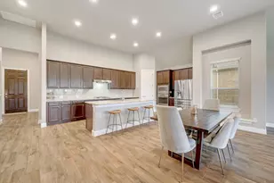 6813 Leonardo Dr, Round Rock, TX 78665 - Photo 5