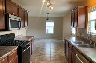 18317 Great Falls St, Manor, TX 78653 - Photo 9