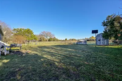 105 Deep Lake Circle, Liberty Hill, TX 78642 - Photo 15