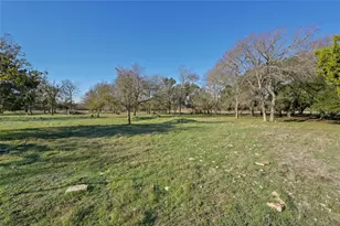 105 Deep Lake Cir, Liberty Hill, TX 78642 - Photo 19