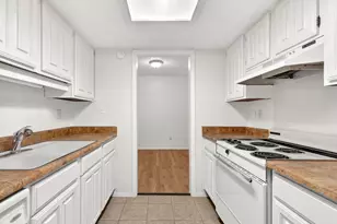 8210 Bent Tree Rd, Austin, TX 78759 - Photo 11