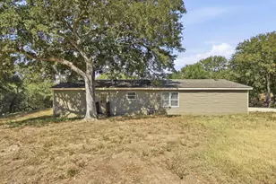 871 Political Rd, Lockhart, TX 78644 - Photo 25