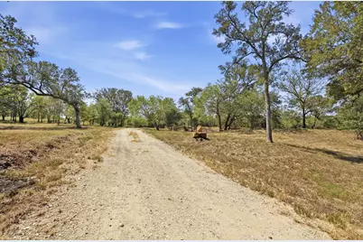 871 Political Road, Lockhart, TX 78644 - Photo 3