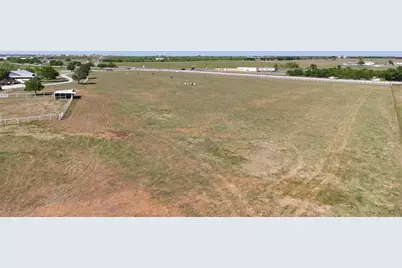 111 Lund Road, Elgin, TX 78621 - Photo 11