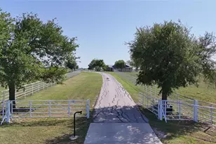 111 Lund Rd, Elgin, TX 78621 - Photo 5