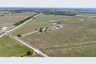 111 Lund Road, Elgin, TX 78621 - Photo 15