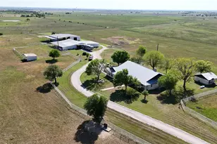 111 Lund Rd, Elgin, TX 78621 - Photo 7