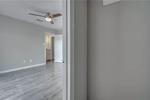 4307 S 1st St, Austin, TX 78745 - Photo 23