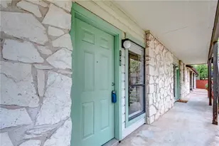 4307 S 1st St, Austin, TX 78745 - Photo 5