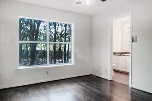1107 Delano St, Austin, TX 78721 - Photo 5