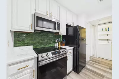 806 W 24th Street #300, Austin, TX 78705 - Photo 5