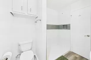 806 W 24th St, Austin, TX 78705 - Photo 13