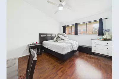 806 W 24th Street #300, Austin, TX 78705 - Photo 9