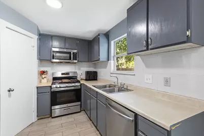 12217 Shropshire Boulevard, Austin, TX 78753 - Photo 9