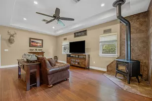 198 W Kelley Rd, Bastrop, TX 78602 - Photo 9