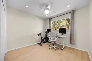 1304 Mariposa Dr, Austin, TX 78704 - Photo 17