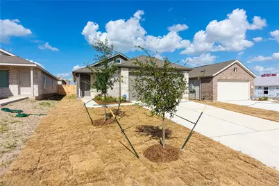 149 Starpacker Lane, Jarrell, TX 76537 - Photo 3