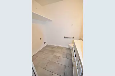 2000 Millay Drive, Austin, TX 78752 - Photo 15