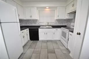 2000 Millay Dr, Austin, TX 78752 - Photo 5