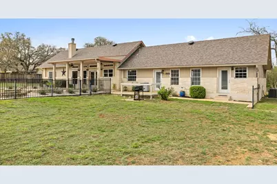 911 Oak Meadow Drive, Dripping Springs, TX 78620 - Photo 29