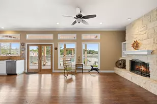 911 Oak Meadow Dr, Dripping Springs, TX 78620 - Photo 7