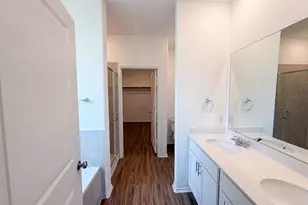 424 Wolf Springs Rd, Georgetown, TX 78628 - Photo 11