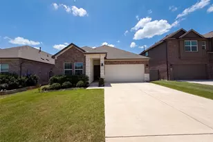 424 Wolf Springs Rd, Georgetown, TX 78628 - Photo 1