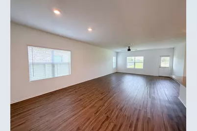 424 Wolf Springs Road, Georgetown, TX 78628 - Photo 3