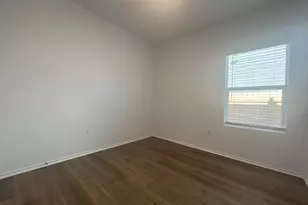 13721 Menard Wy, Elgin, TX 78621 - Photo 11