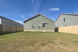 13721 Menard Wy, Elgin, TX 78621 - Photo 19