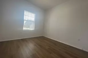 13721 Menard Wy, Elgin, TX 78621 - Photo 7