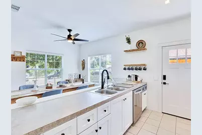 7308 Meador Avenue, Austin, TX 78752 - Photo 11