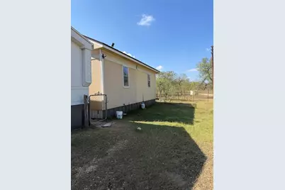 5825 Fm 1854, Dale, TX 78616 - Photo 9