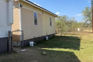 5825 Fm 1854, Dale, TX 78616 - Photo 9