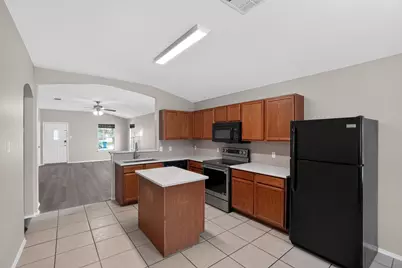 111 Mossy Rock Cove, Hutto, TX 78634 - Photo 5