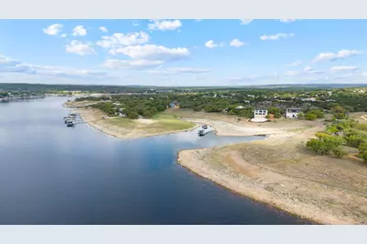 21307 Cardinal Avenue, Lago Vista, TX 78645 - Photo 13