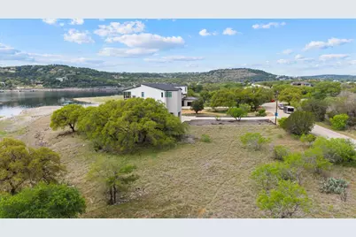 21307 Cardinal Avenue, Lago Vista, TX 78645 - Photo 19