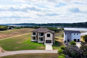 21307 Cardinal Ave, Lago Vista, TX 78645 - Photo 1