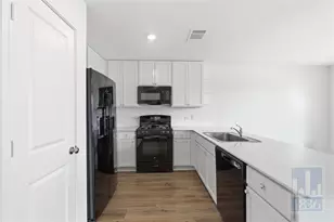 2213 Cyclone Dr, Lockhart, TX 78644 - Photo 7