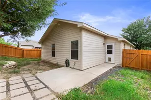 5908 Silver Screen Dr, Austin, TX 78747 - Photo 5