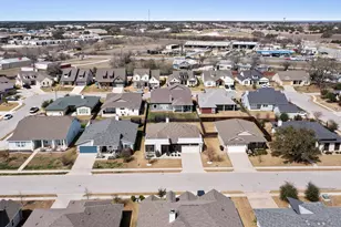 108 Dax Dr, Liberty Hill, TX 78642 - Photo 5