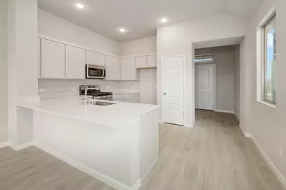 444 Lucky Avenue, Elgin, TX 78621 - Photo 5